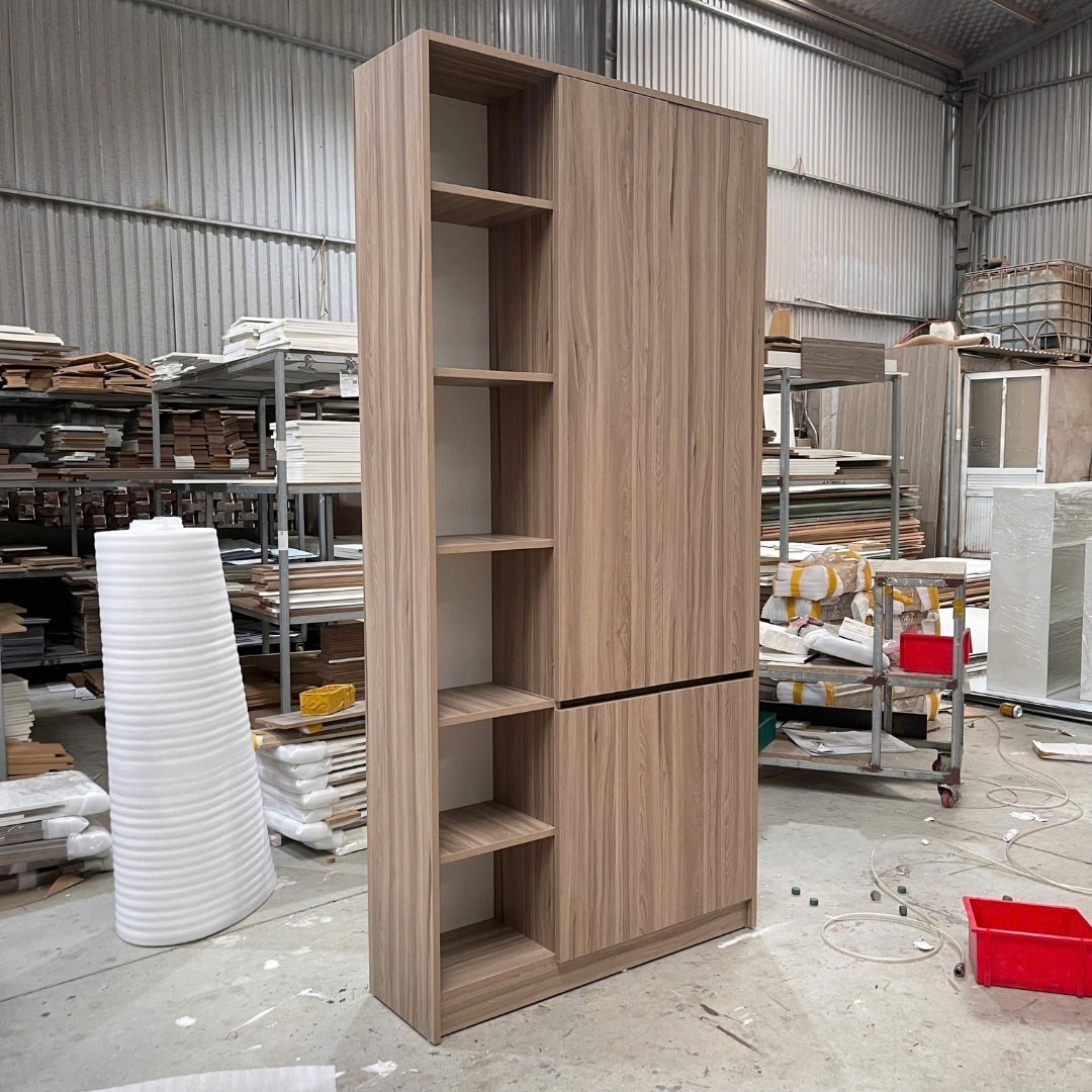 Kệ tivi gỗ MDF phủ Melamine hiện đại, thiết kế đơn giản, có nhiều kích thước và màu sắc tùy chọn, thương hiệu KN Home Decor.