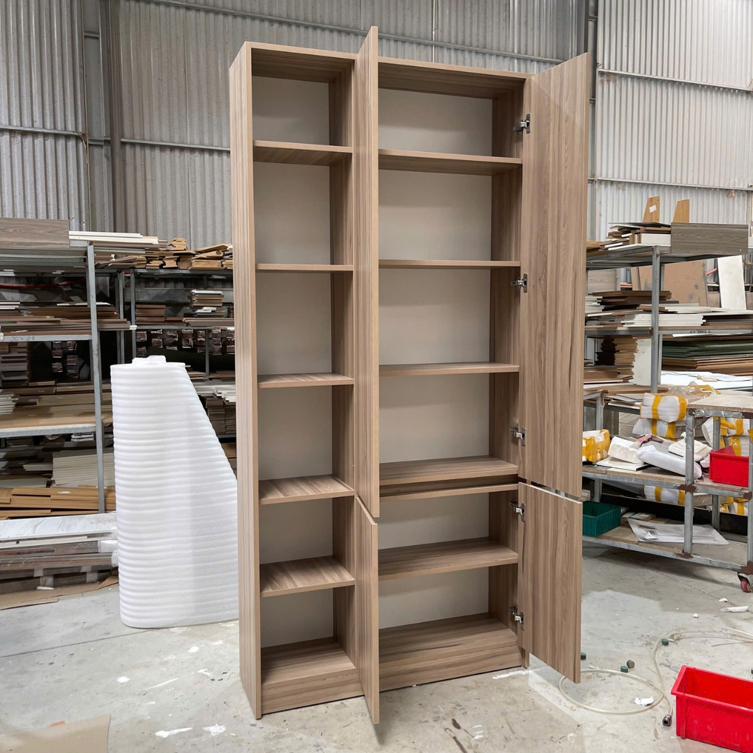 Kệ tivi gỗ MDF phủ Melamine hiện đại, thiết kế đơn giản, có nhiều kích thước và màu sắc tùy chọn, thương hiệu KN Home Decor.