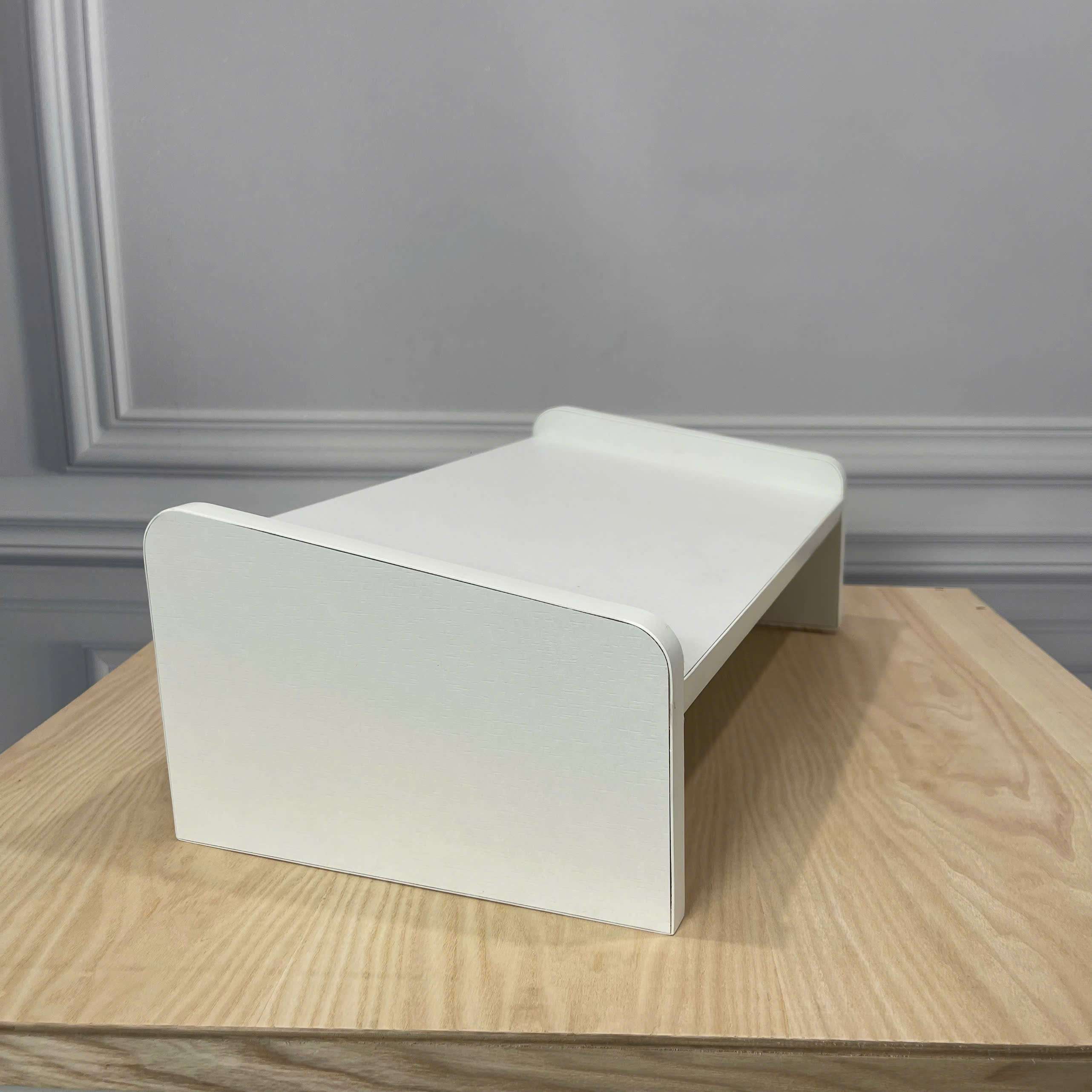 gia-ke-chan-cong-thai-hoc-cho-ban-lam-viec