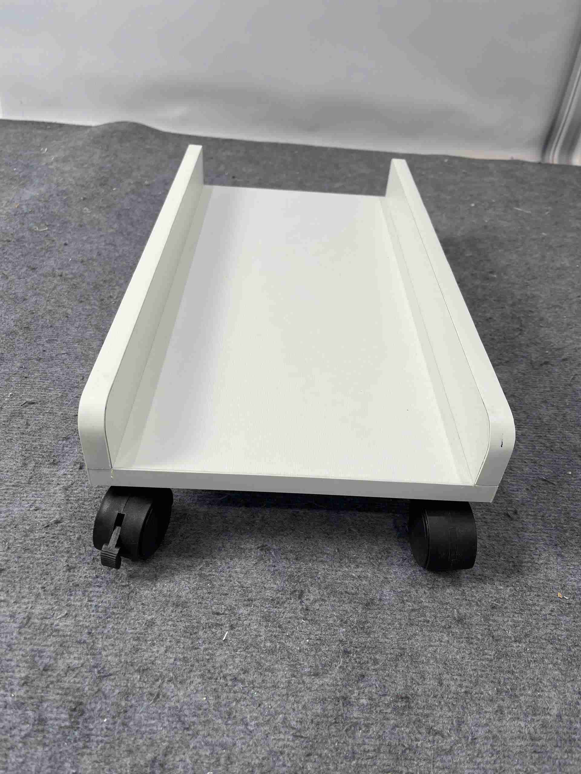 kệ để case máy tính có bánh xe gỗ mdf