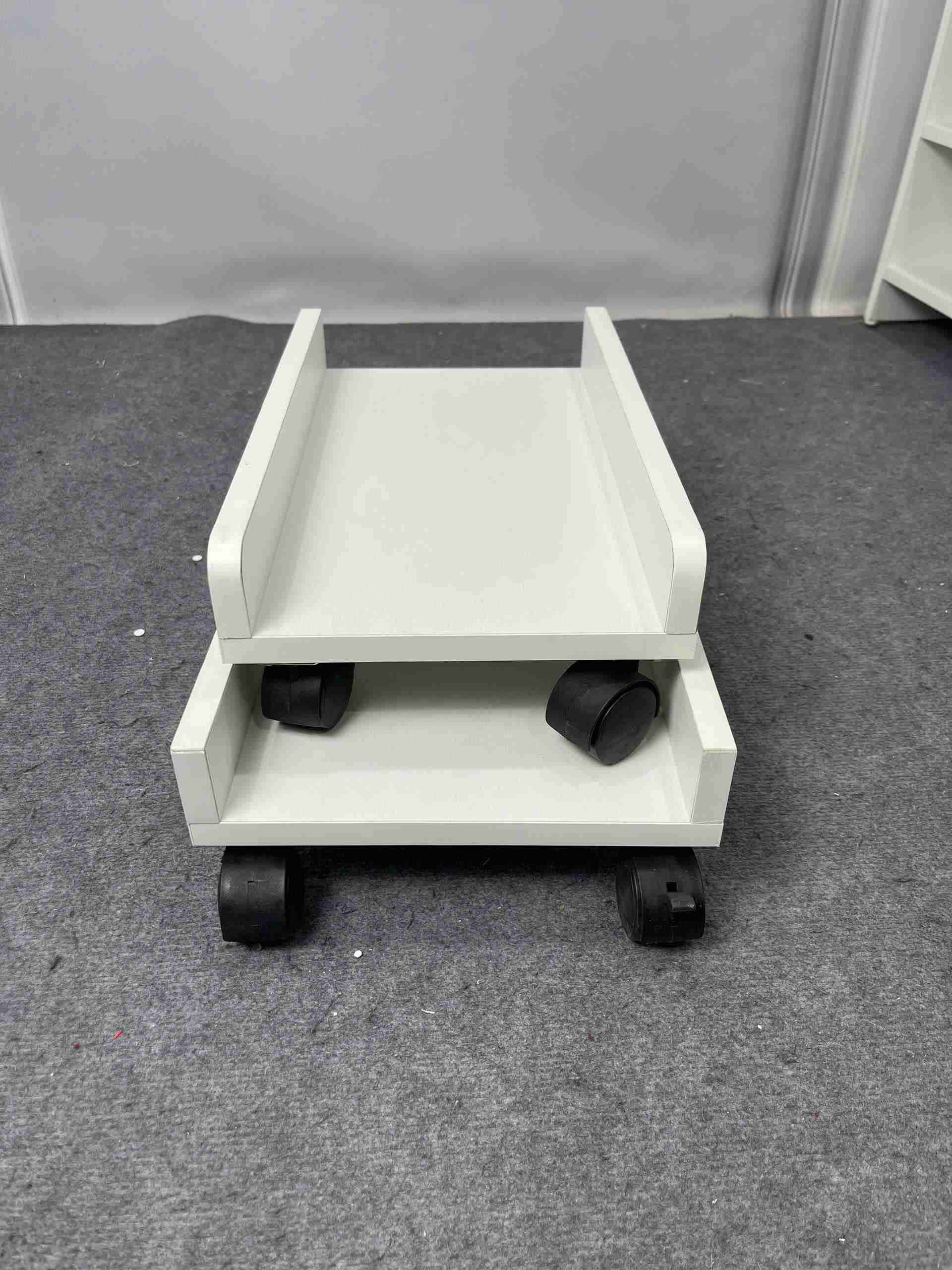 kệ đỡ case máy tính dưới bàn làm việc