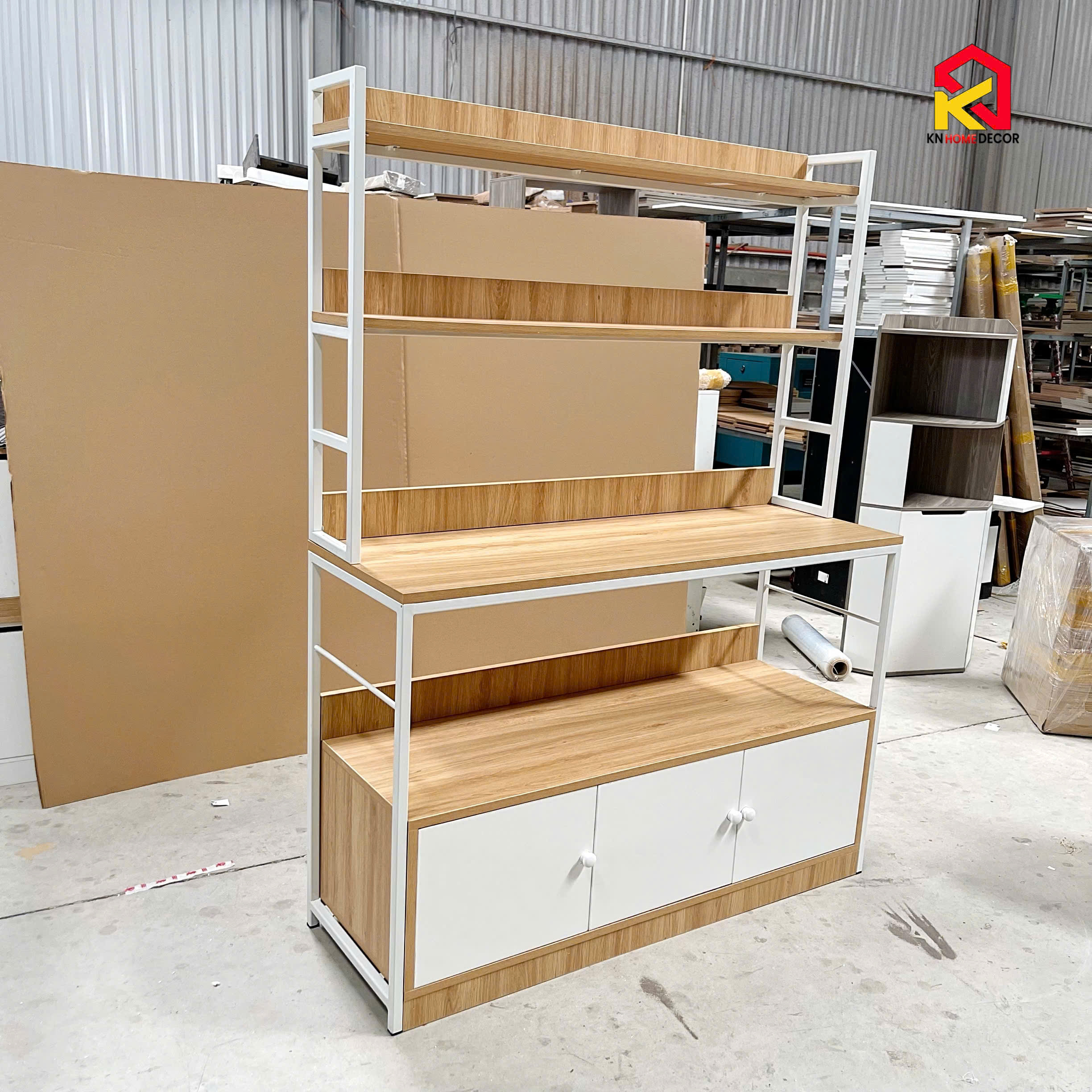 kệ pantry để thiết bị nhà bếp