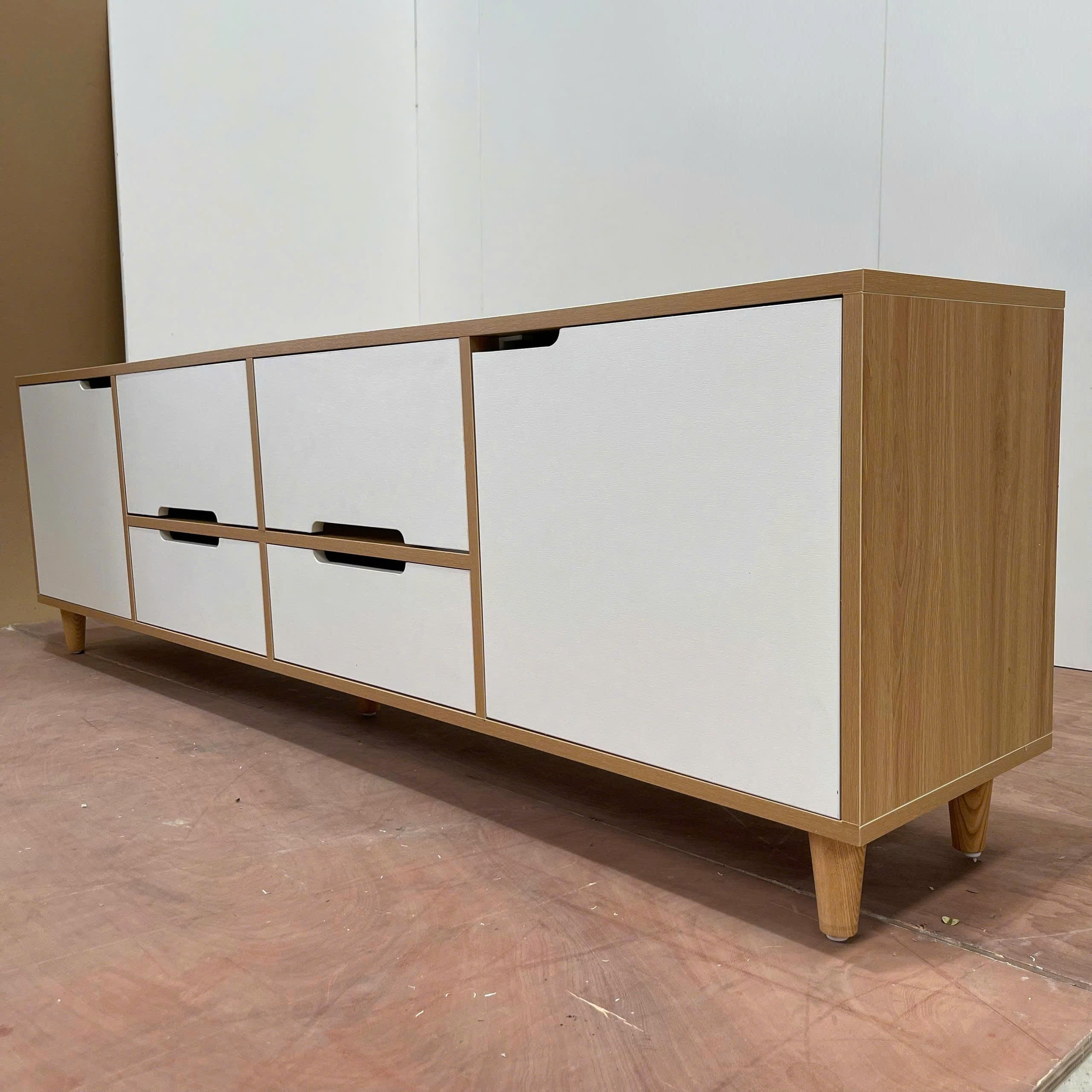 Mẫu kệ tivi đẹp KN Home Decor