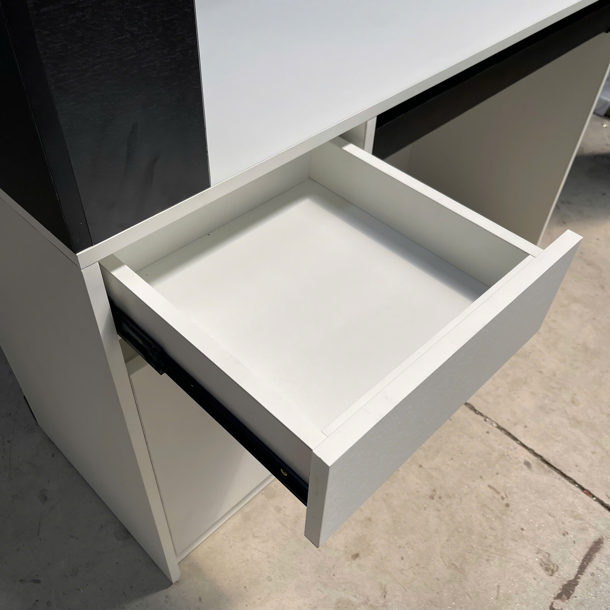 quầy lễ tân gỗ MDF