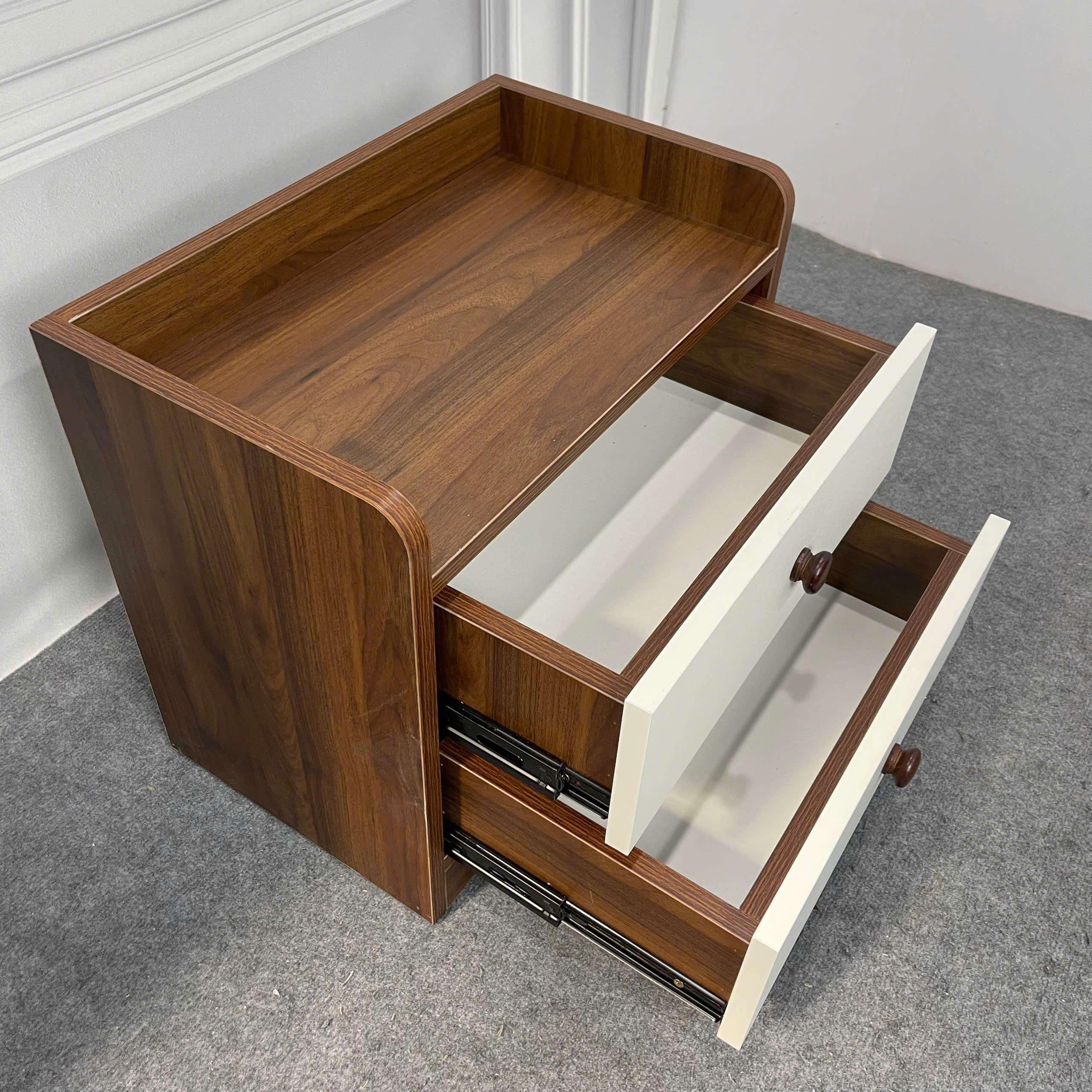 tủ đầu giường decor phòng ngủ