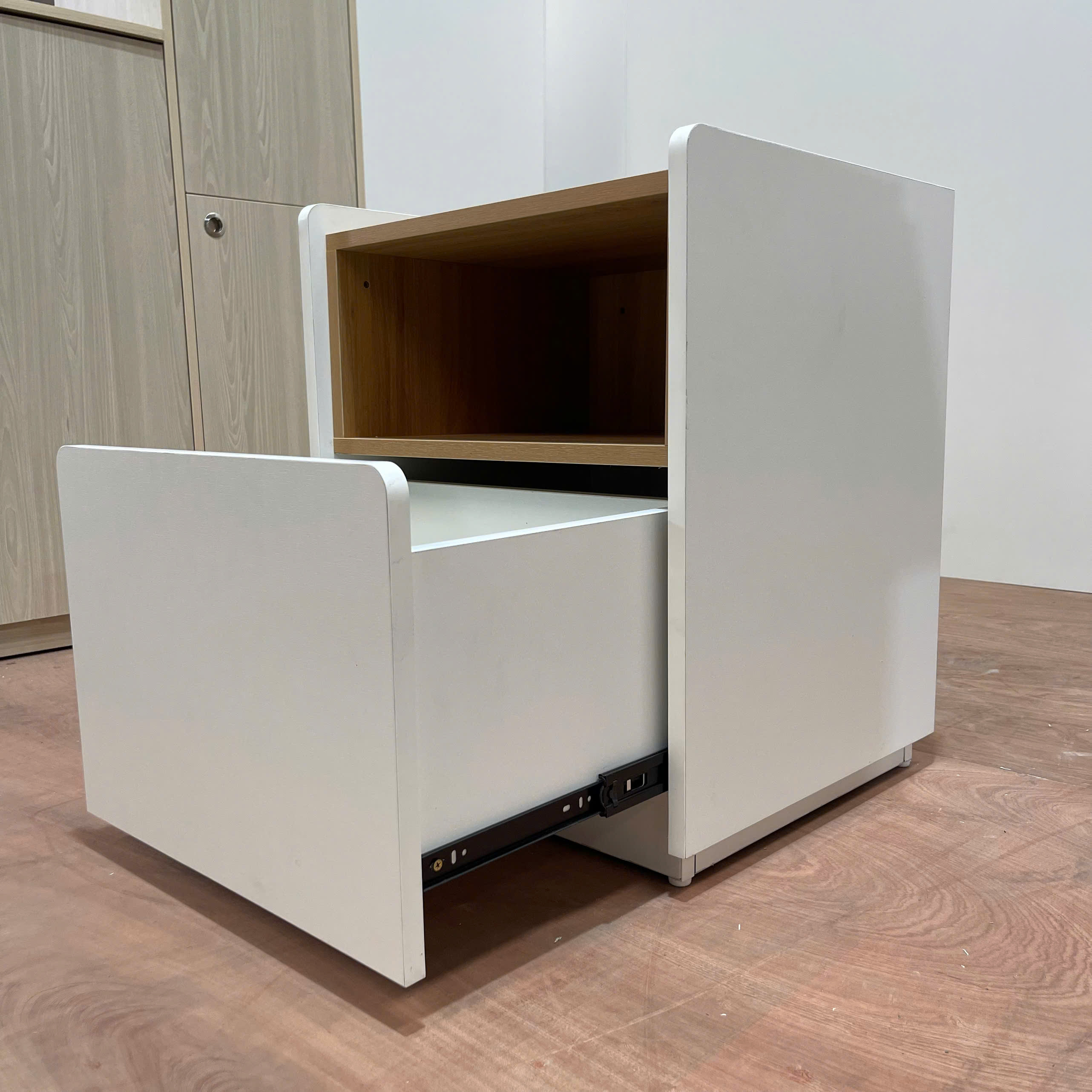 Tủ Đầu Giường MDF Melamine 50x45x60cm Cánh Mở Kèm Hộc Trang Trí KN Home Decor