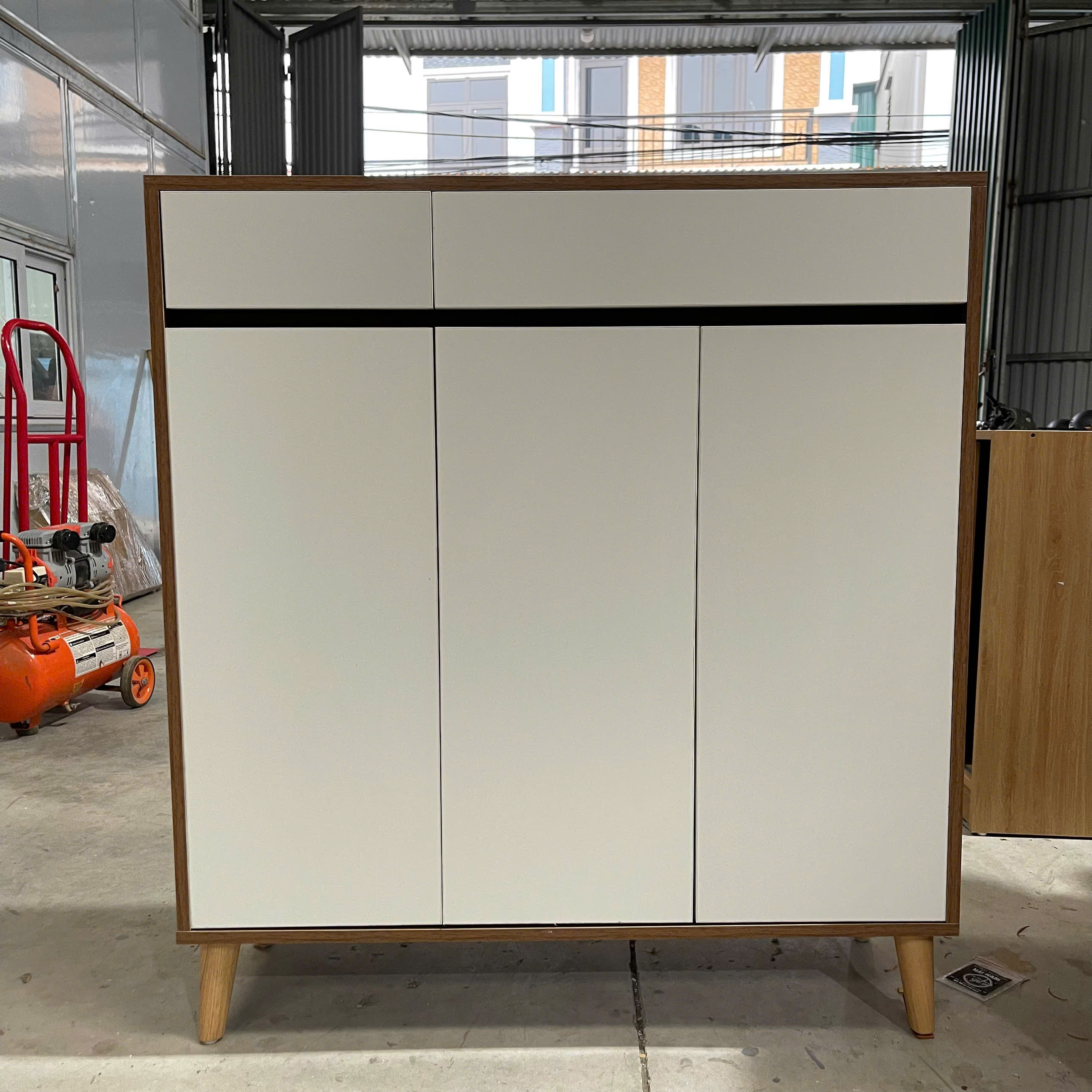 tu giay nhieu tang cho gia dinh