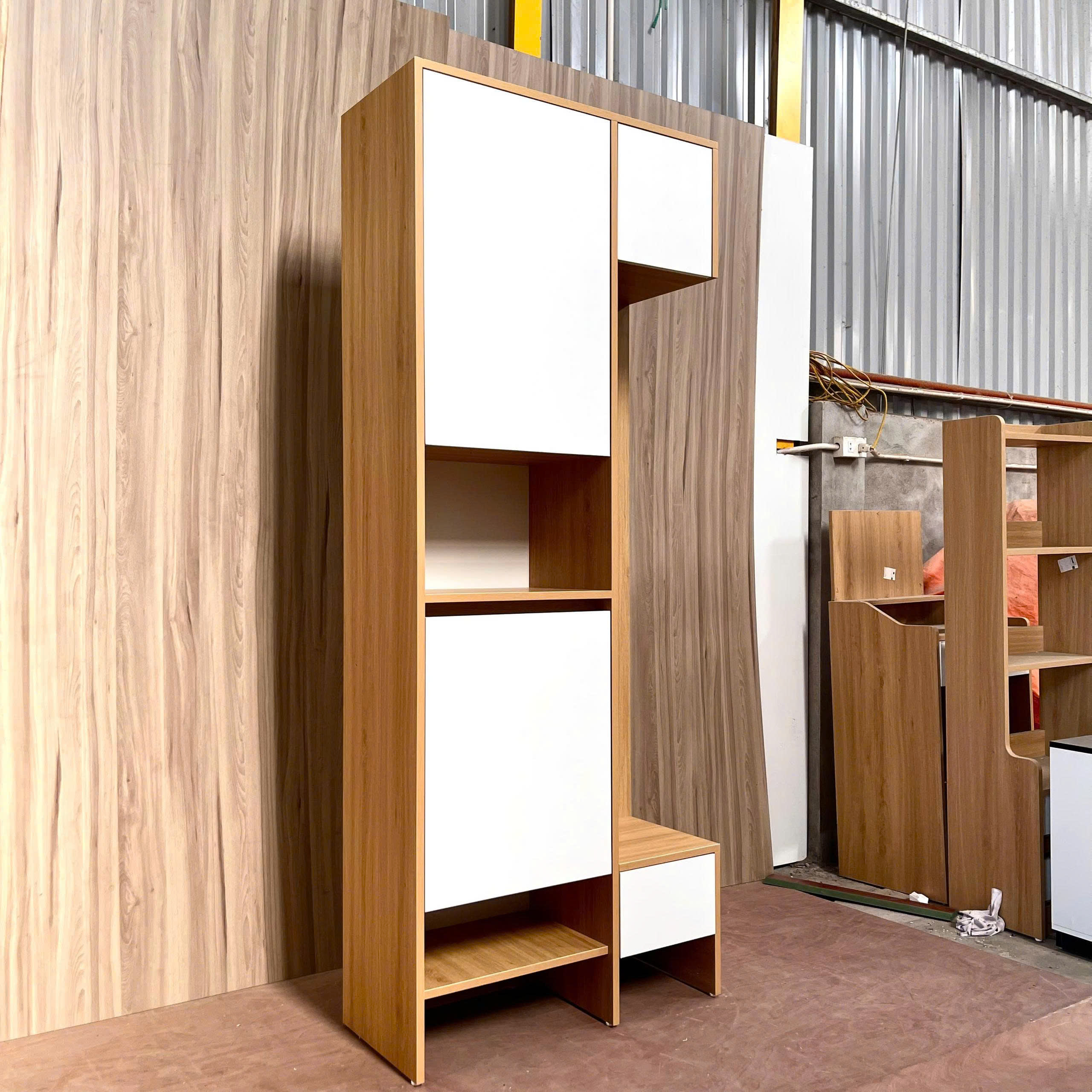 Tủ Giày Kết Hợp Giá Treo Đồ MDF Chống Ẩm 80x35x200cm KN-TG8035200