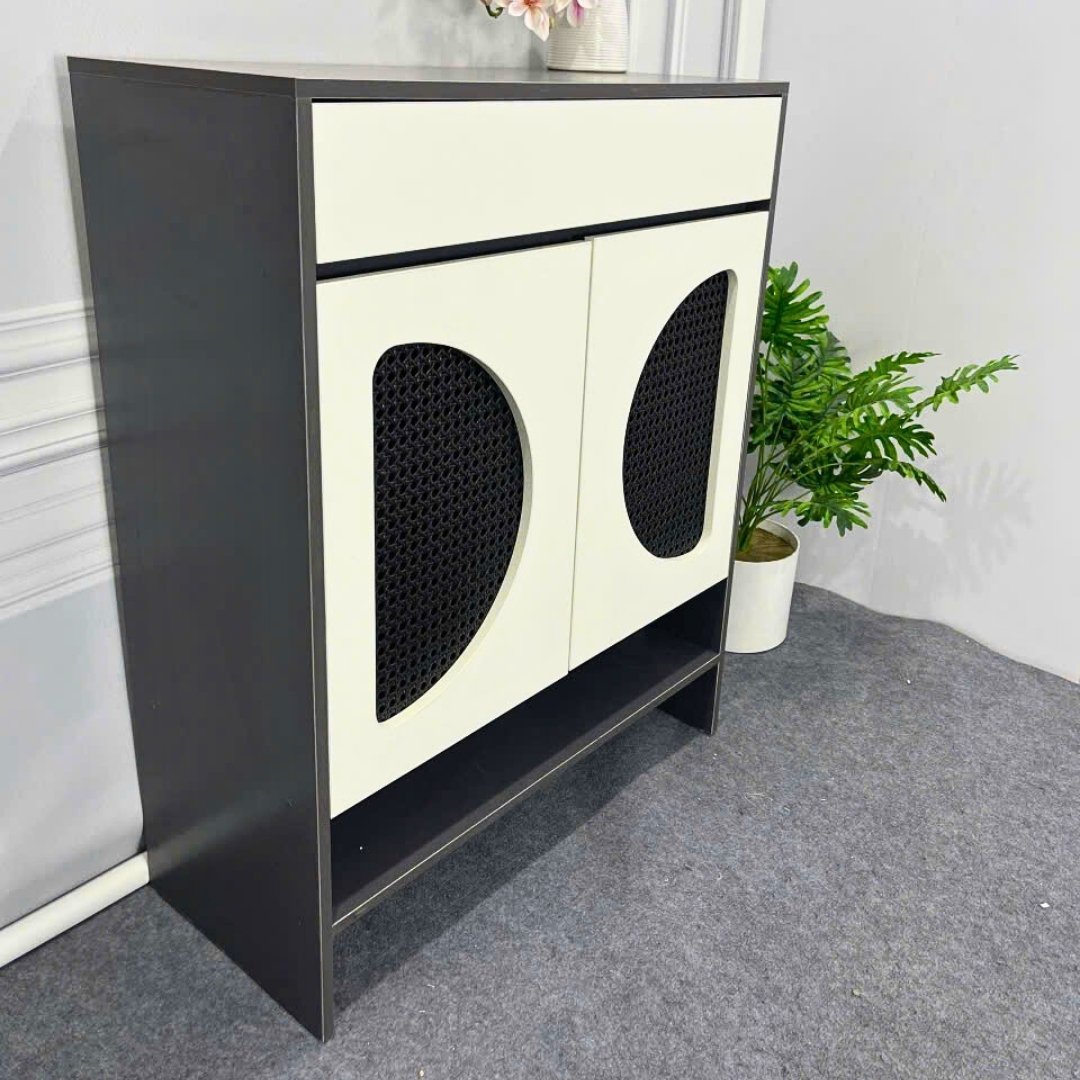 Tủ giày MDF phủ Melamine với cánh phối mây nhựa tự nhiên, thiết kế thông thoáng hiện đại, thương hiệu KN Home Decor.