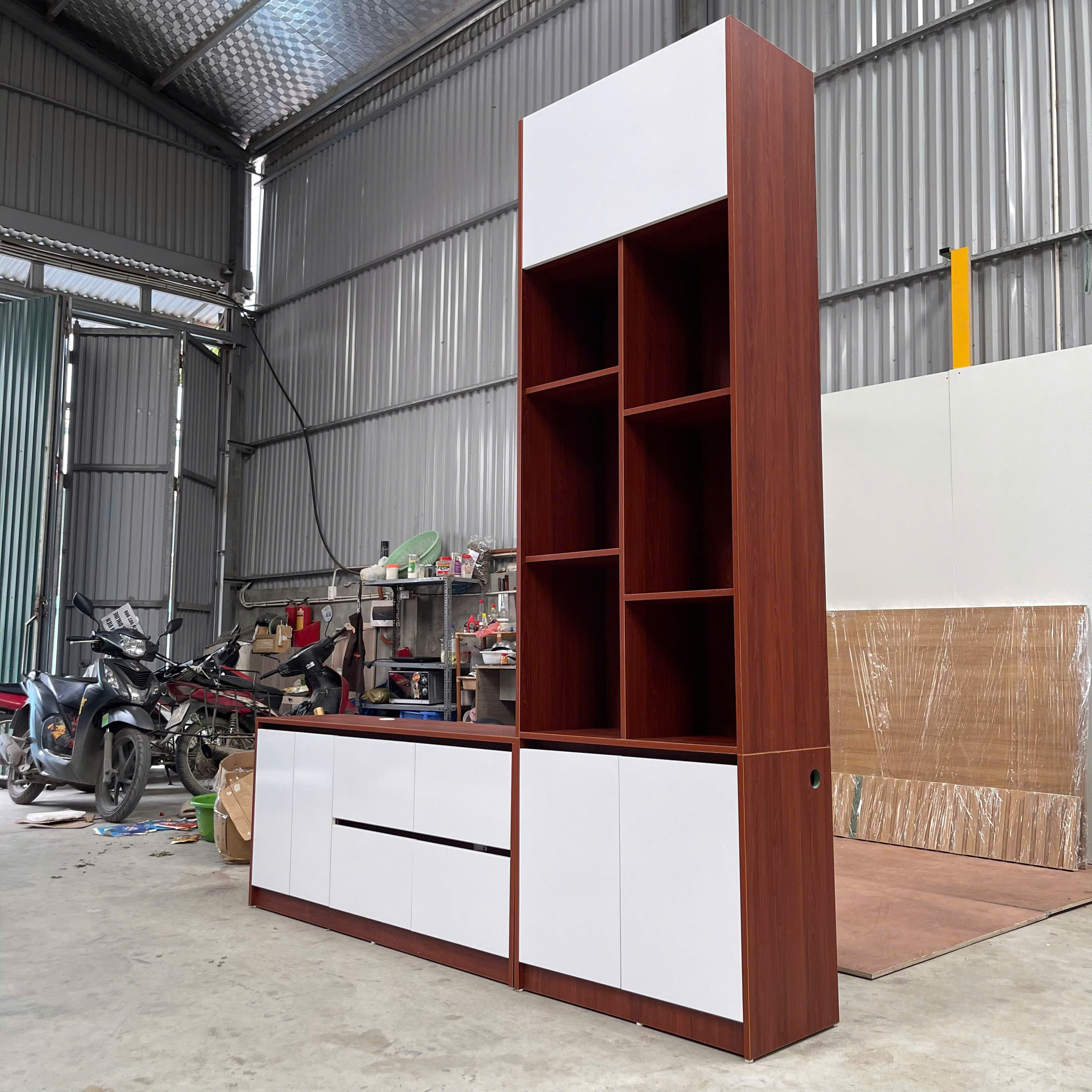 Tủ Kệ Trang Trí 2 Cánh Mở, 1 Cánh Lật MDF Melamine 80x40x260cm – KN KTT8040260
