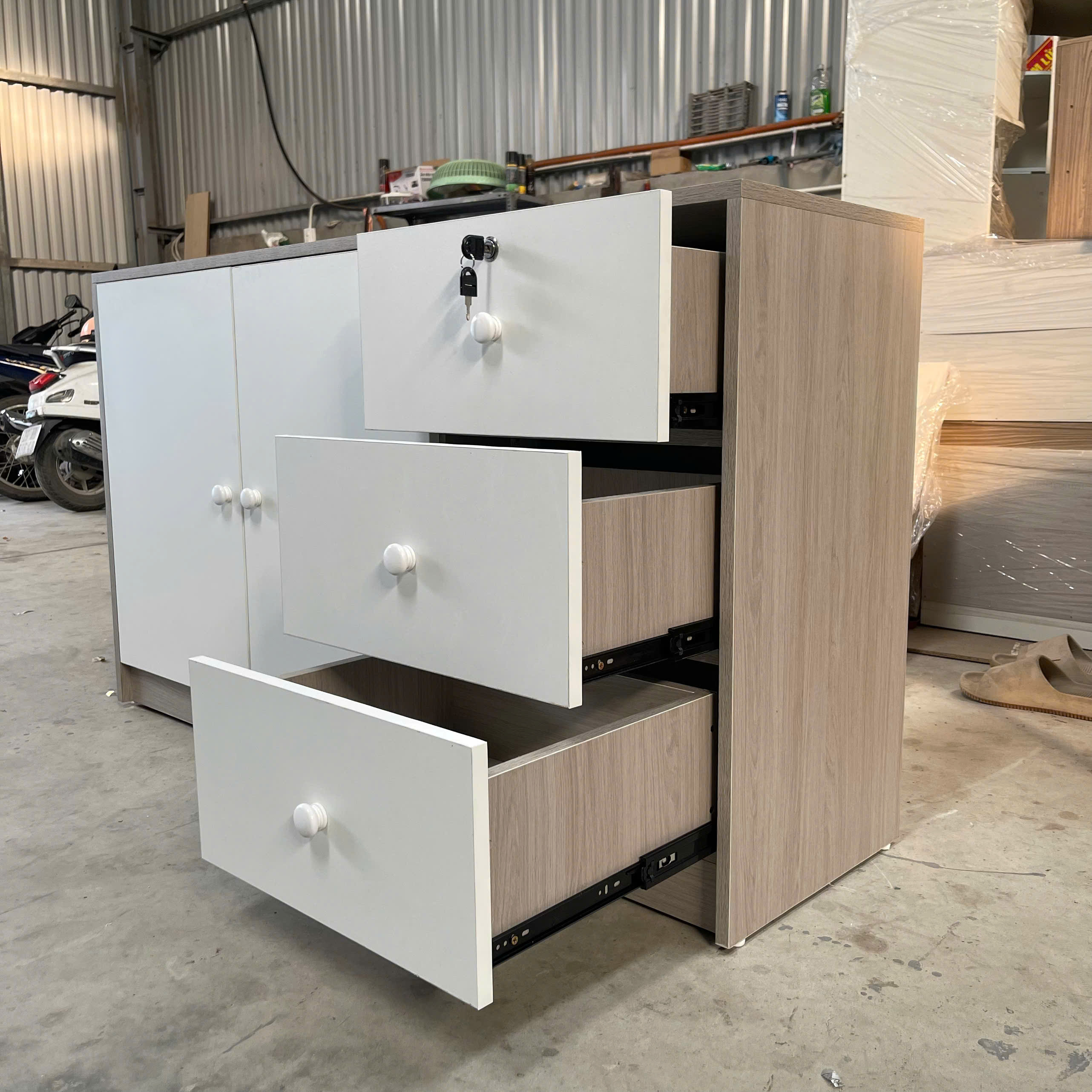 tủ tài liệu có ngăn kéo khóa