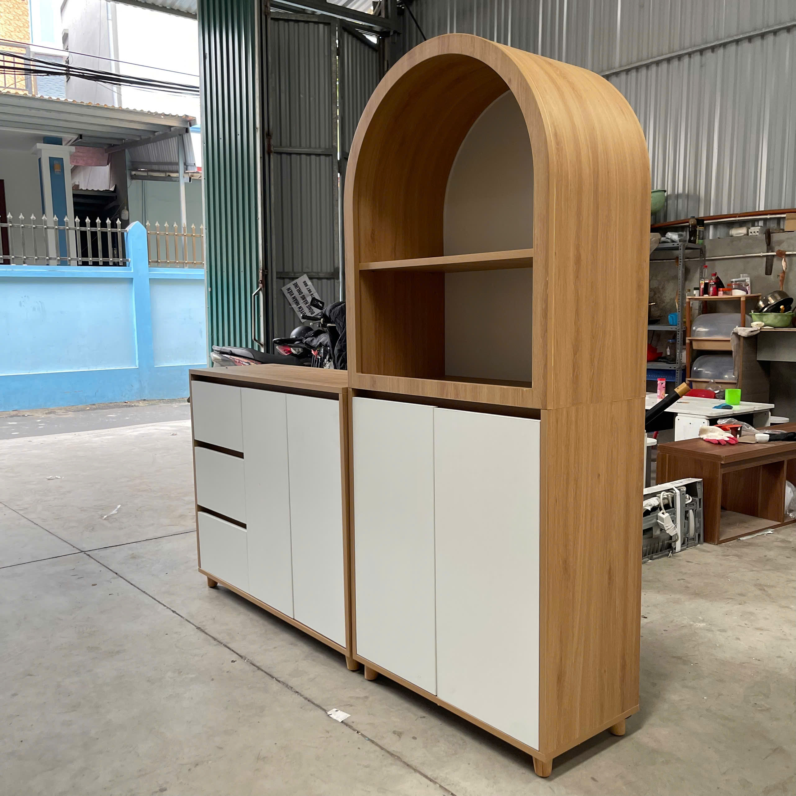 Tủ lưu trữ vòm cong 700x350x1645 KN Home Decor