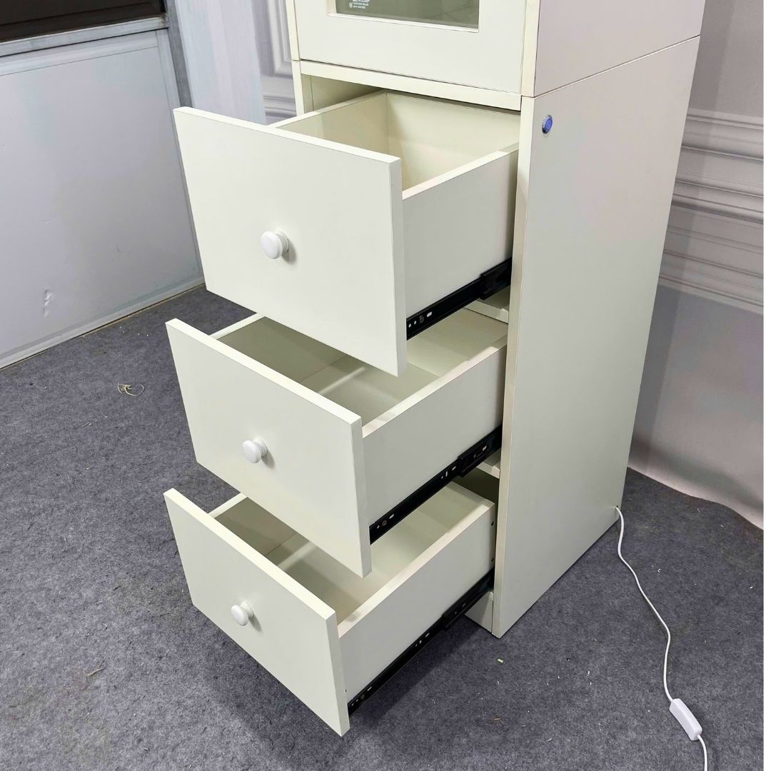 Tủ trang trí gỗ MDF phủ melamine phối kính cường lực 5mm, đèn led – thiết kế hiện đại, sang trọng