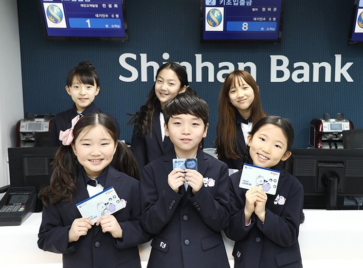 Giá Vé Ưu Đãi KidZania Lotte Tây Hồ -  Ca Chơi 4 Tiếng [Thứ 2 - Thứ 6]