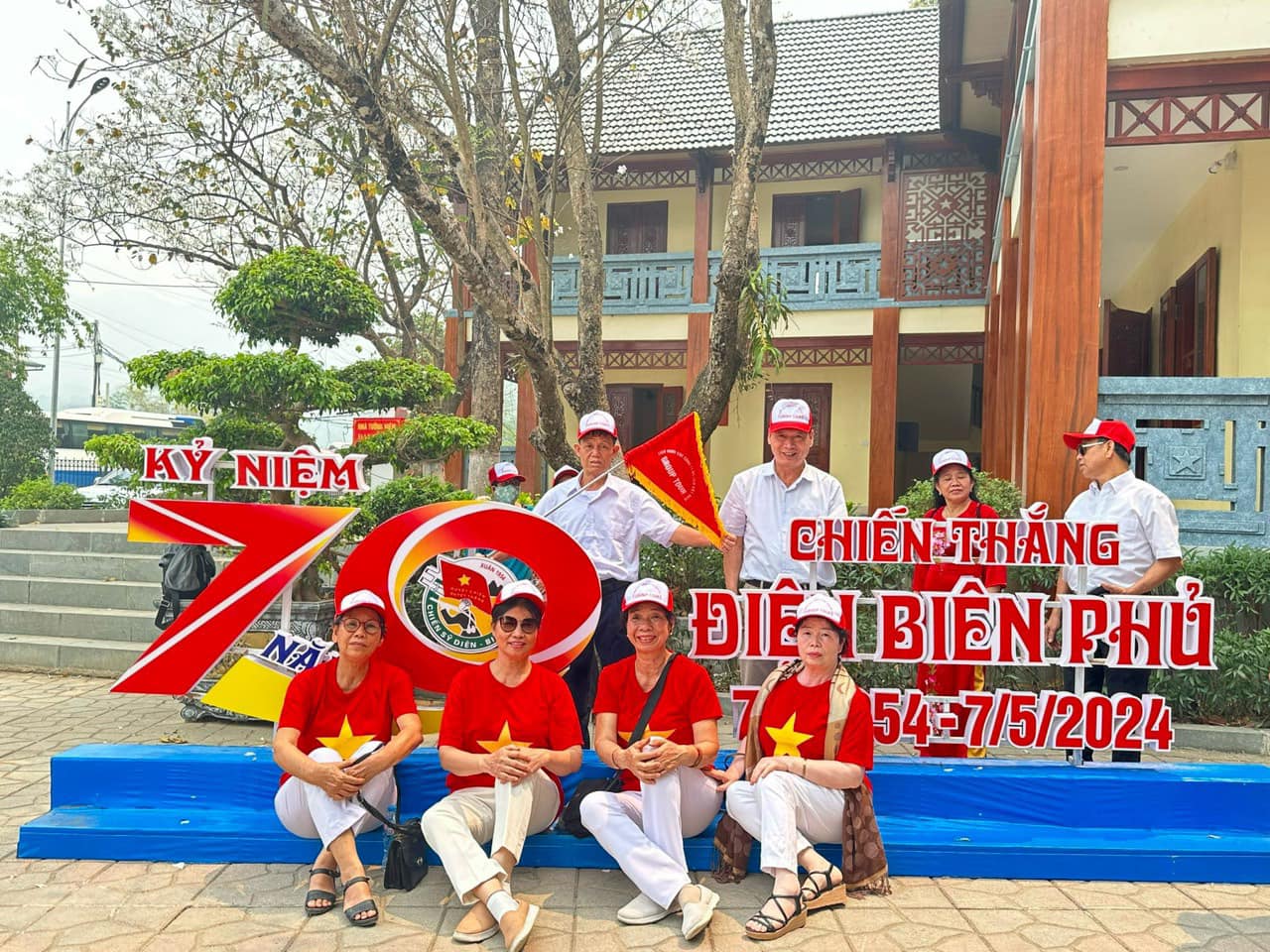 ÂM VANG ĐIỆN BIÊN - HÀ NỘI - ĐIỆN BIÊN 3 NGÀY 2 ĐÊM bay VIETNAM AIRLINES