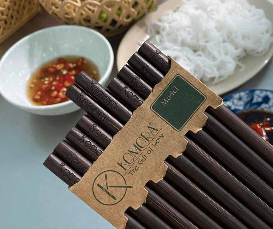 CHUYỆN NHỎ TRÊN BÀN ĂN