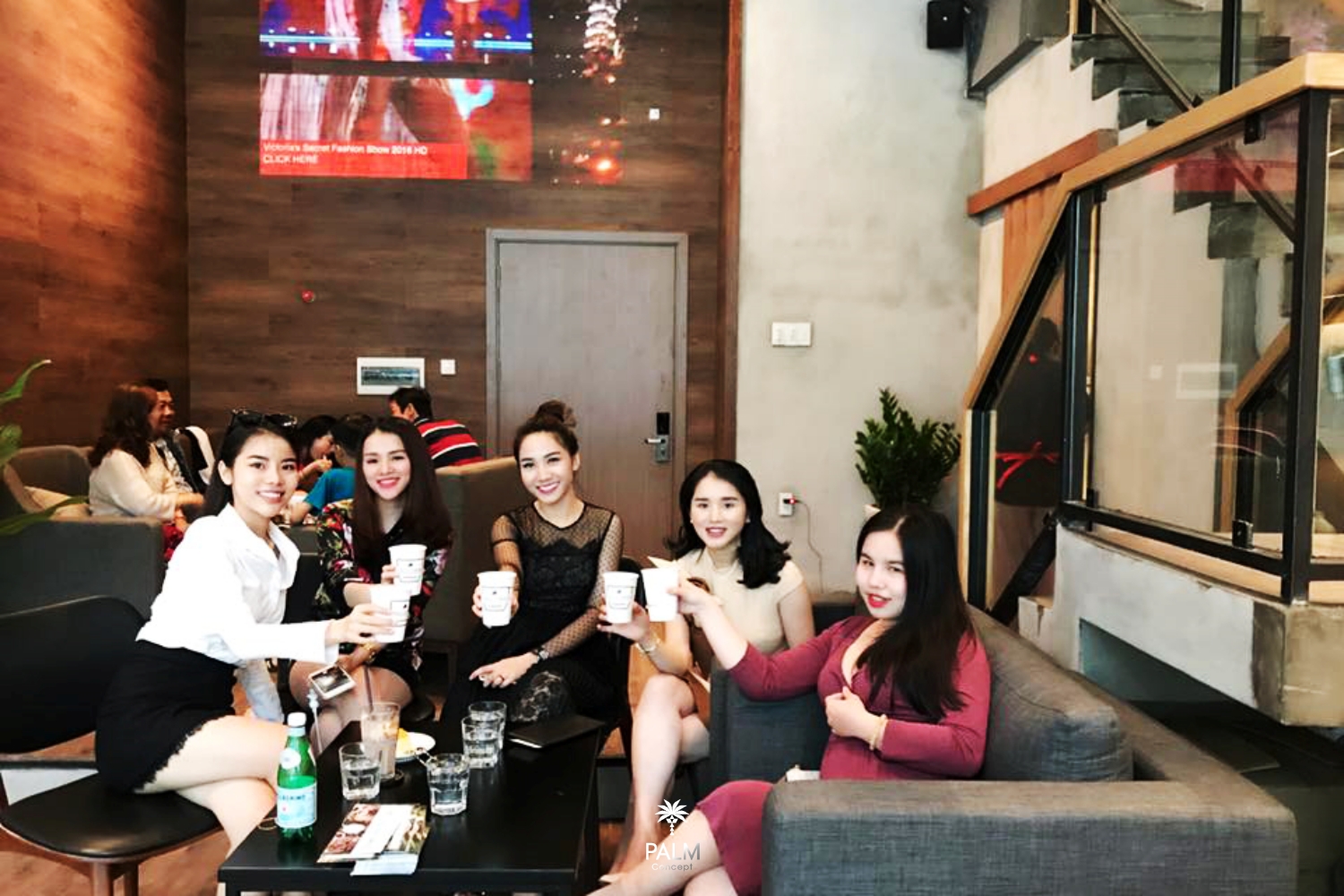 Thiết kế quán Cafe KONG COFFEE trong khu dân cư Vinhomes