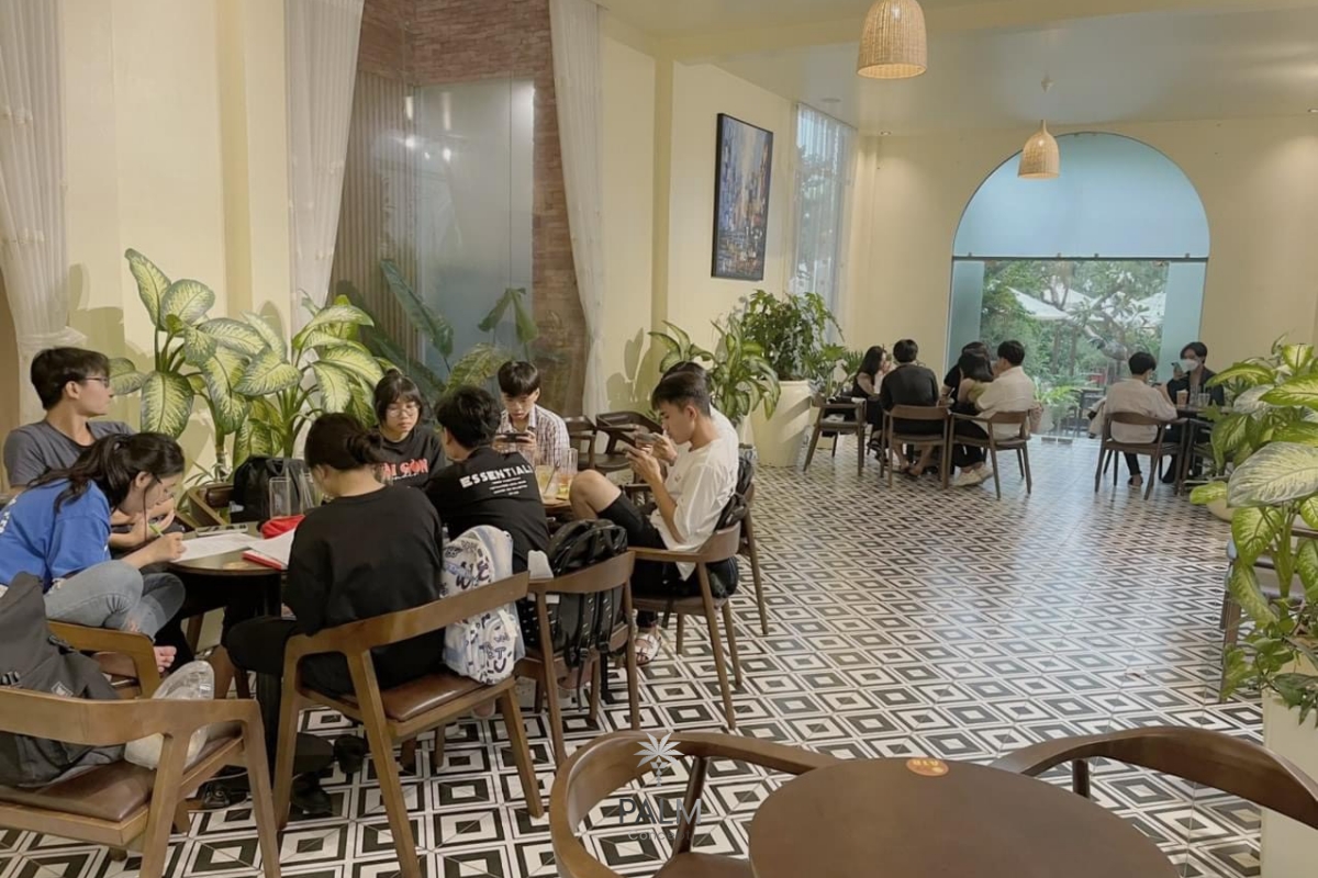 thiet-ke-quan-cafe-da-thao-phong-cach-dia-trung-hai