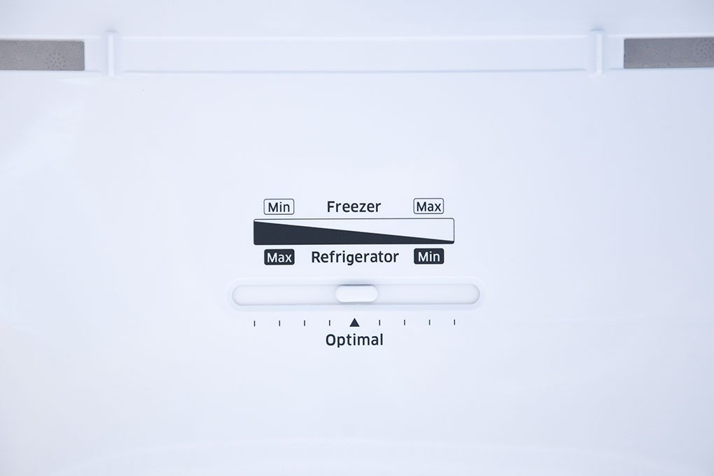 Tủ lạnh Samsung 234 lít RT22FARBDSA/SV