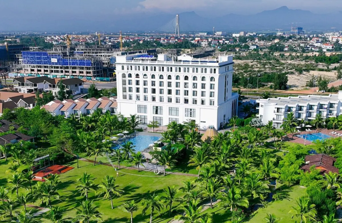 Celina Peninsula Resort Quảng Bình