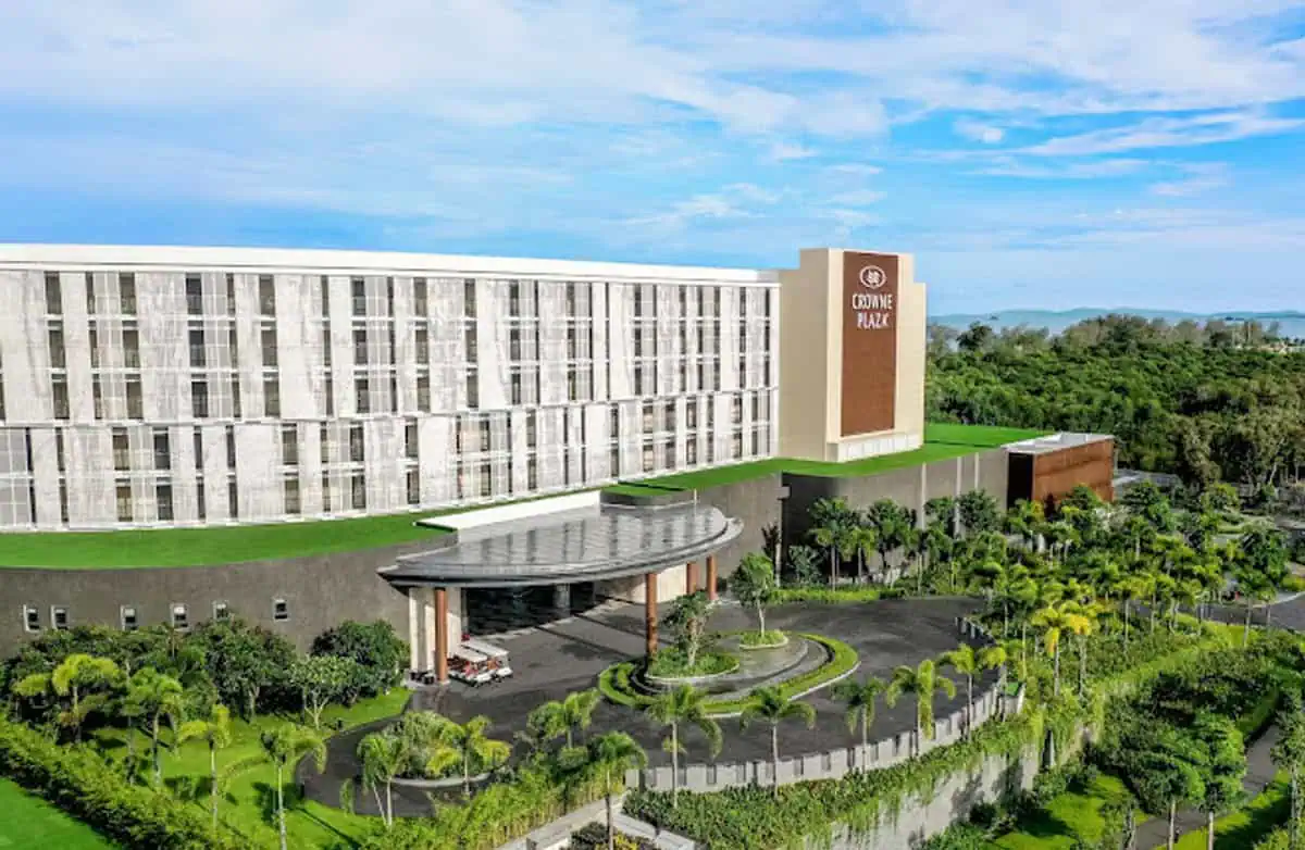Crowne Plaza Starbay Phú Quốc