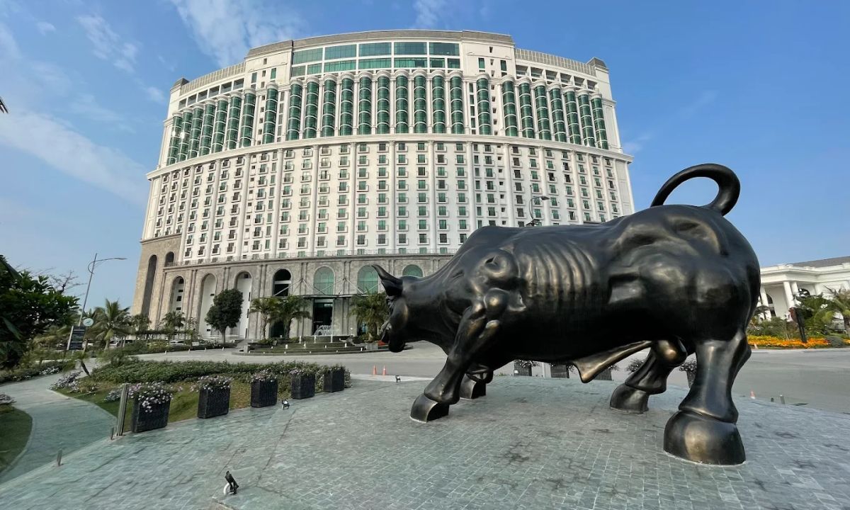 FLC Hạ Long Bay Golf Club and Luxury Resort