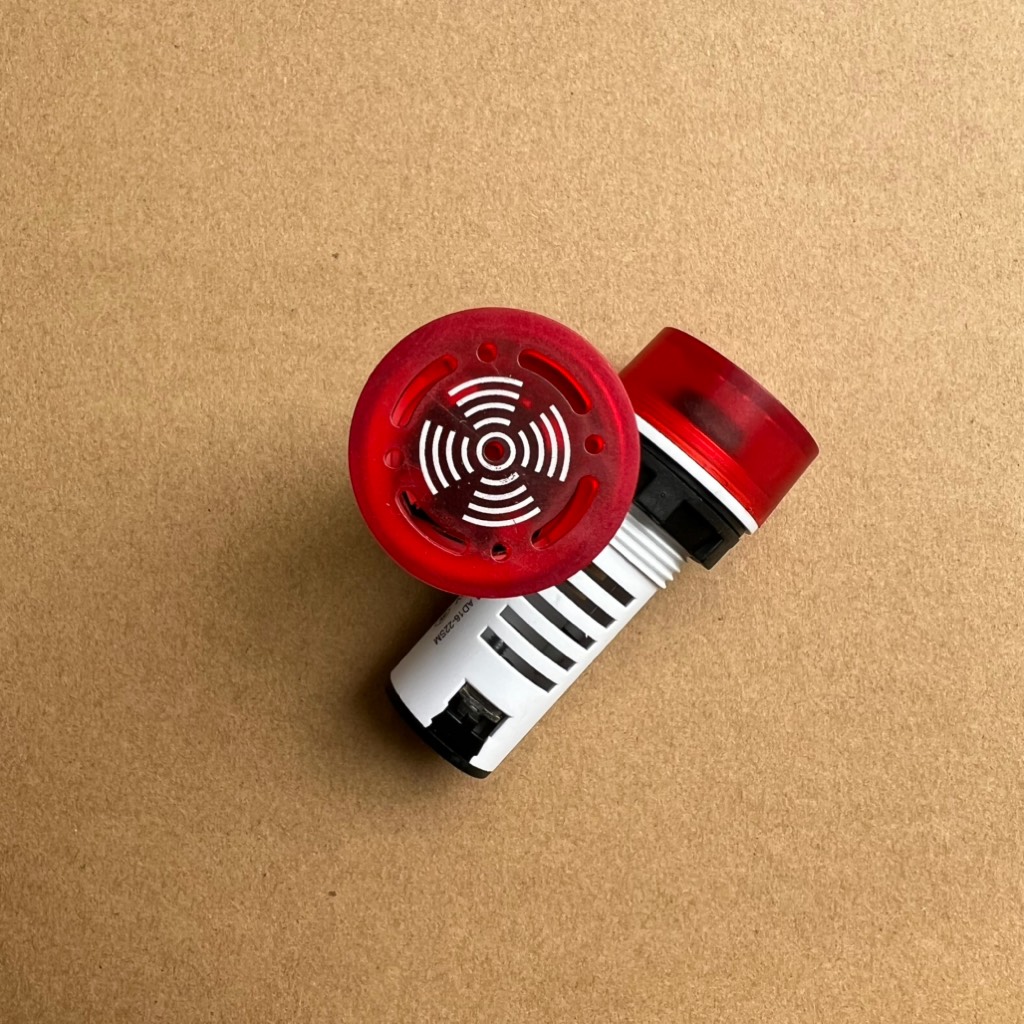 Còi báo gắng mặt tủ phi 22mm có đèn