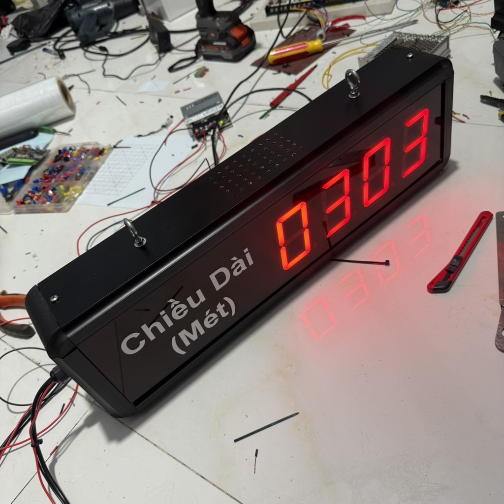 Bảng led 4 số đo chiều dài sản phẩm