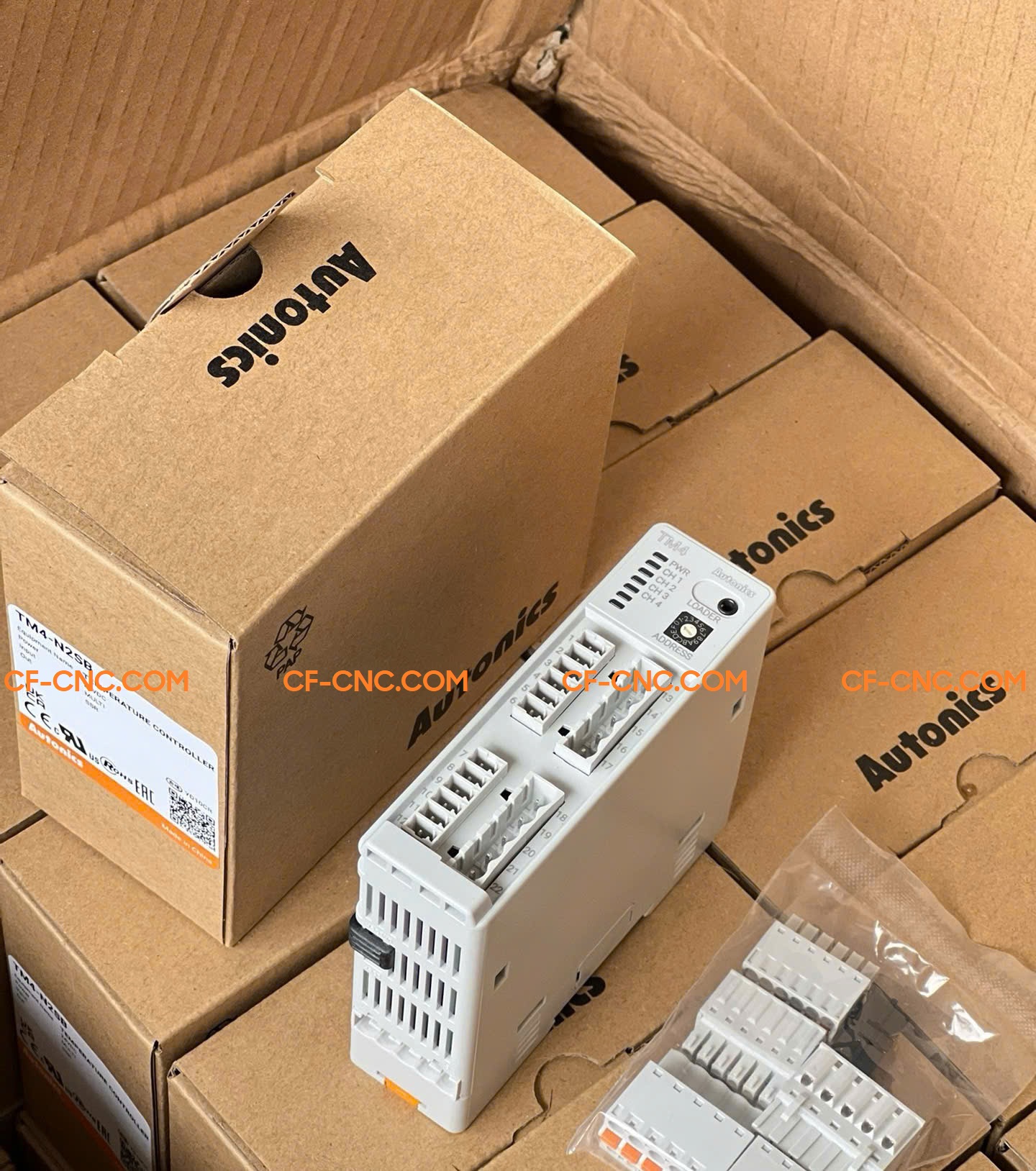 Bộ điều khiển nhiệt độ dạng Module Autonics TM4