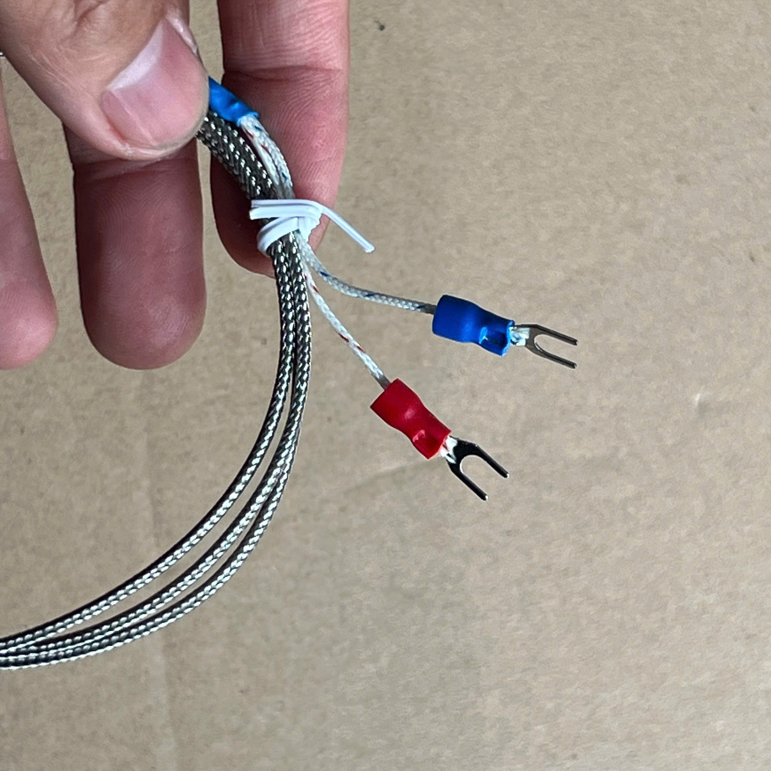 Cảm biến nhiệt đầu ruồi loại K