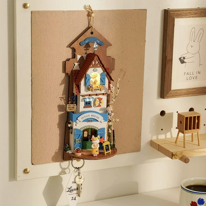 Mô hình nhà DIY Doll House Wall Hanging Miniature DS019 - DS022 Robotime Aroma Toast Lab