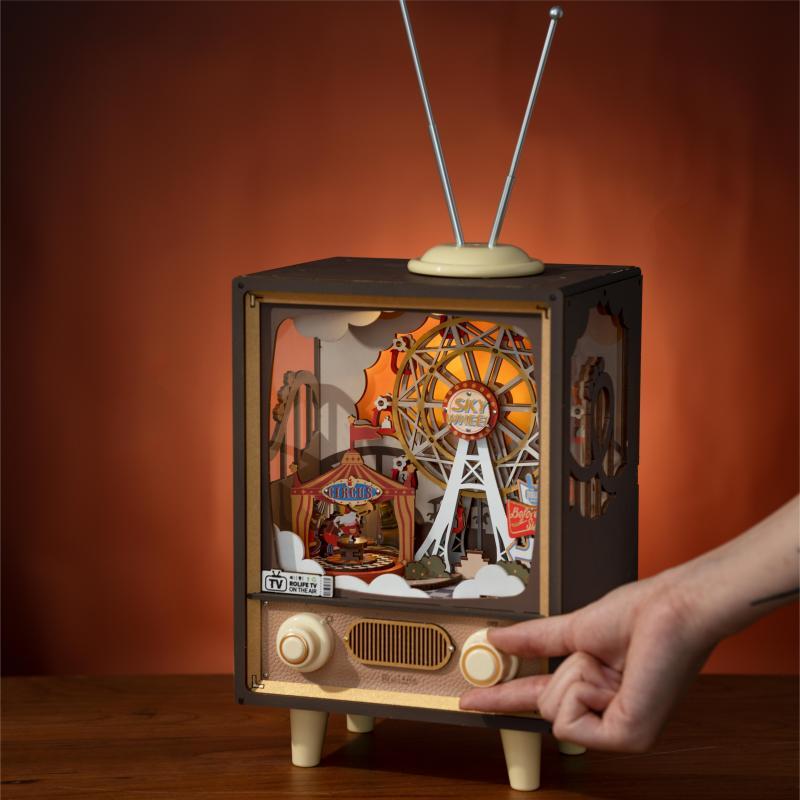 Mô hình Hộp nhạc Lễ hội Hoàng hôn Sunset Carnival AMT01 Music Box Robotime