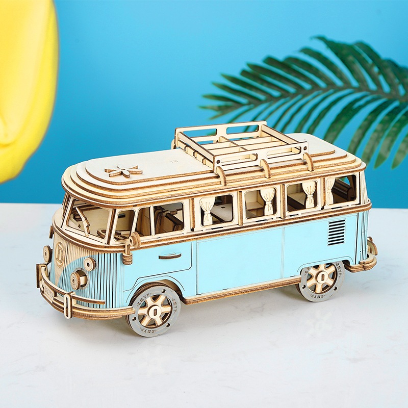 Đồ chơi lắp ghép gỗ 3D Mô hình Xe Cắm trại Camper Van DG-Q701 Màu Đỏ