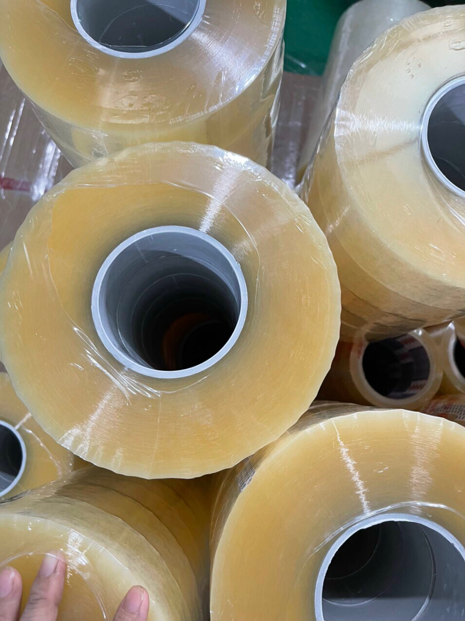 BĂNG DÍNH BĂNG KEO ĐÓNG HÀNG ĐÓNG HÀNG DÁN THÙNG 6KG LÕI NHỰA MỎNG 3 LY TRONG/ĐỤC