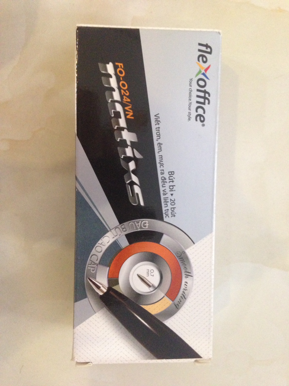 BÚT BI FO- 024 LOẠI CAO CẤP 0,7MM MÀU XANH, ĐEN, ĐỎ - VIẾT BI XANH HÀNG CHÍNH HÃNG