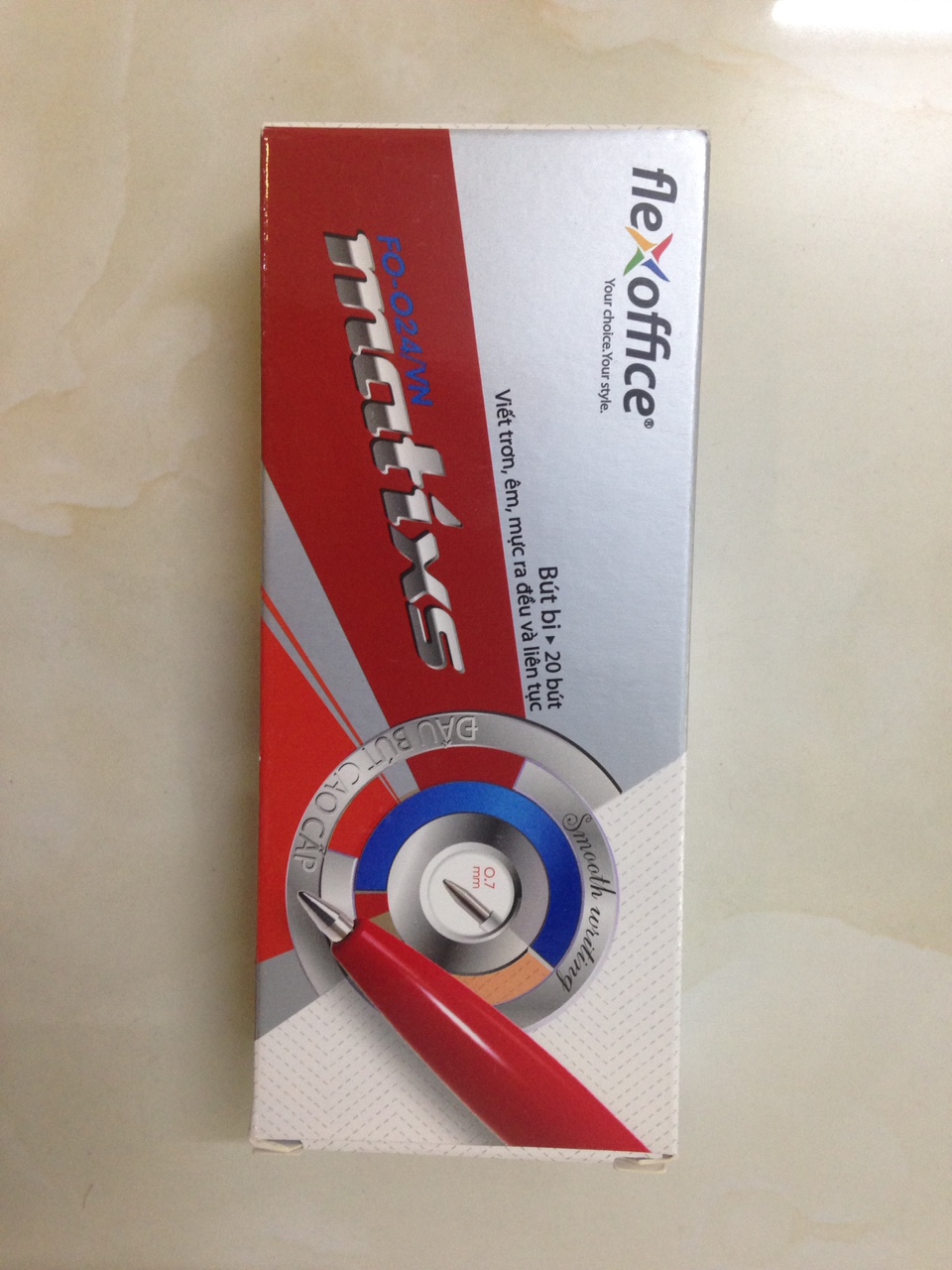 BÚT BI FO- 024 LOẠI CAO CẤP 0,7MM MÀU XANH, ĐEN, ĐỎ - VIẾT BI XANH HÀNG CHÍNH HÃNG