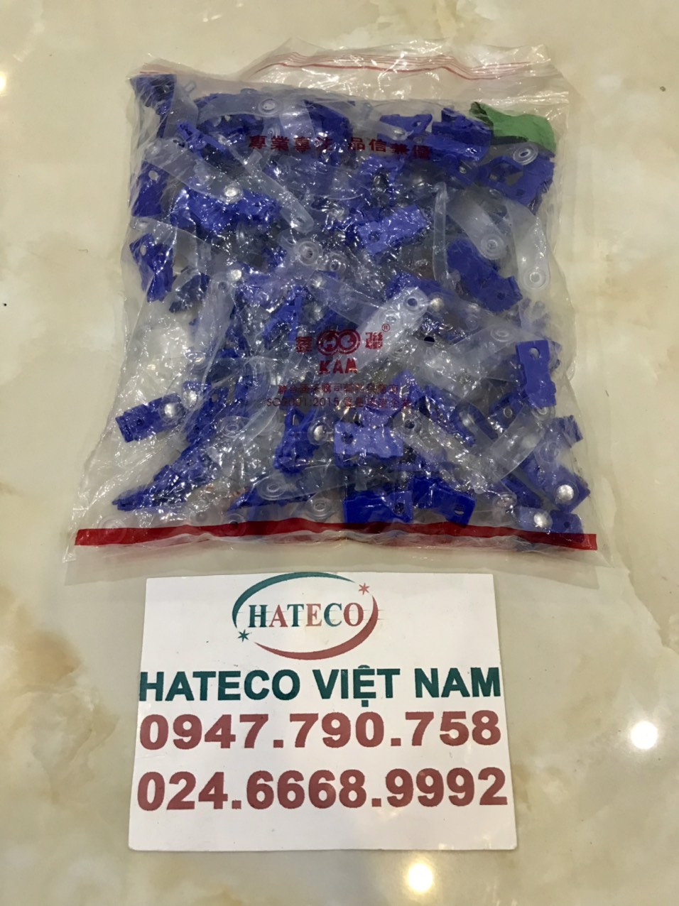 KẸP THẺ NHỰA XANH MÓC TRẮNG (HÀNG CAO CẤP) - CÀI THẺ NHỰA - Kẹp Giữ Thẻ Bằng Nhựa Tiện Dụng - Kẹp thẻ đeo