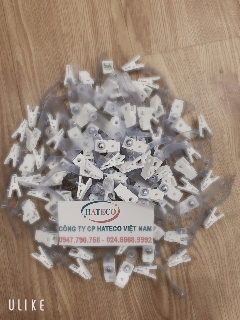 KẸP THẺ NHỰA TRẮNG MÓC TRẮNG (HÀNG CAO CẤP) - CÀI THẺ NHỰA - Kẹp Giữ Thẻ Bằng Nhựa Tiện Dụng - Kẹp thẻ đeo