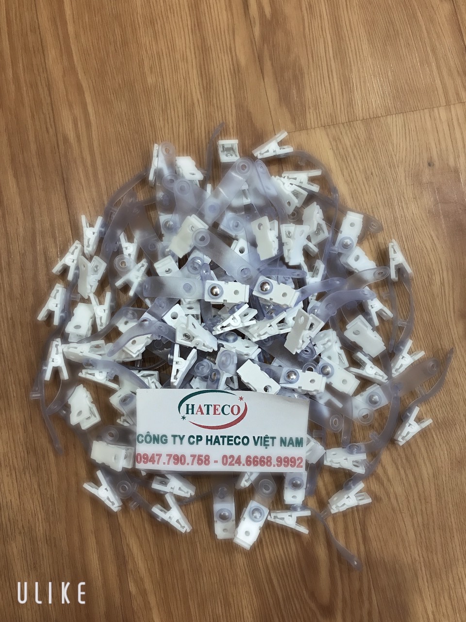 KẸP THẺ NHỰA TRẮNG MÓC TRẮNG (HÀNG CAO CẤP) - CÀI THẺ NHỰA - Kẹp Giữ Thẻ Bằng Nhựa Tiện Dụng - Kẹp thẻ đeo