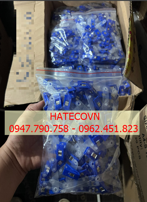 KẸP THẺ NHỰA XANH MÓC TRẮNG(HÀNG CAO CẤP) - CÀI THẺ NHỰA - Kẹp Giữ Thẻ Bằng Nhựa Tiện Dụng - Kẹp thẻ đeo