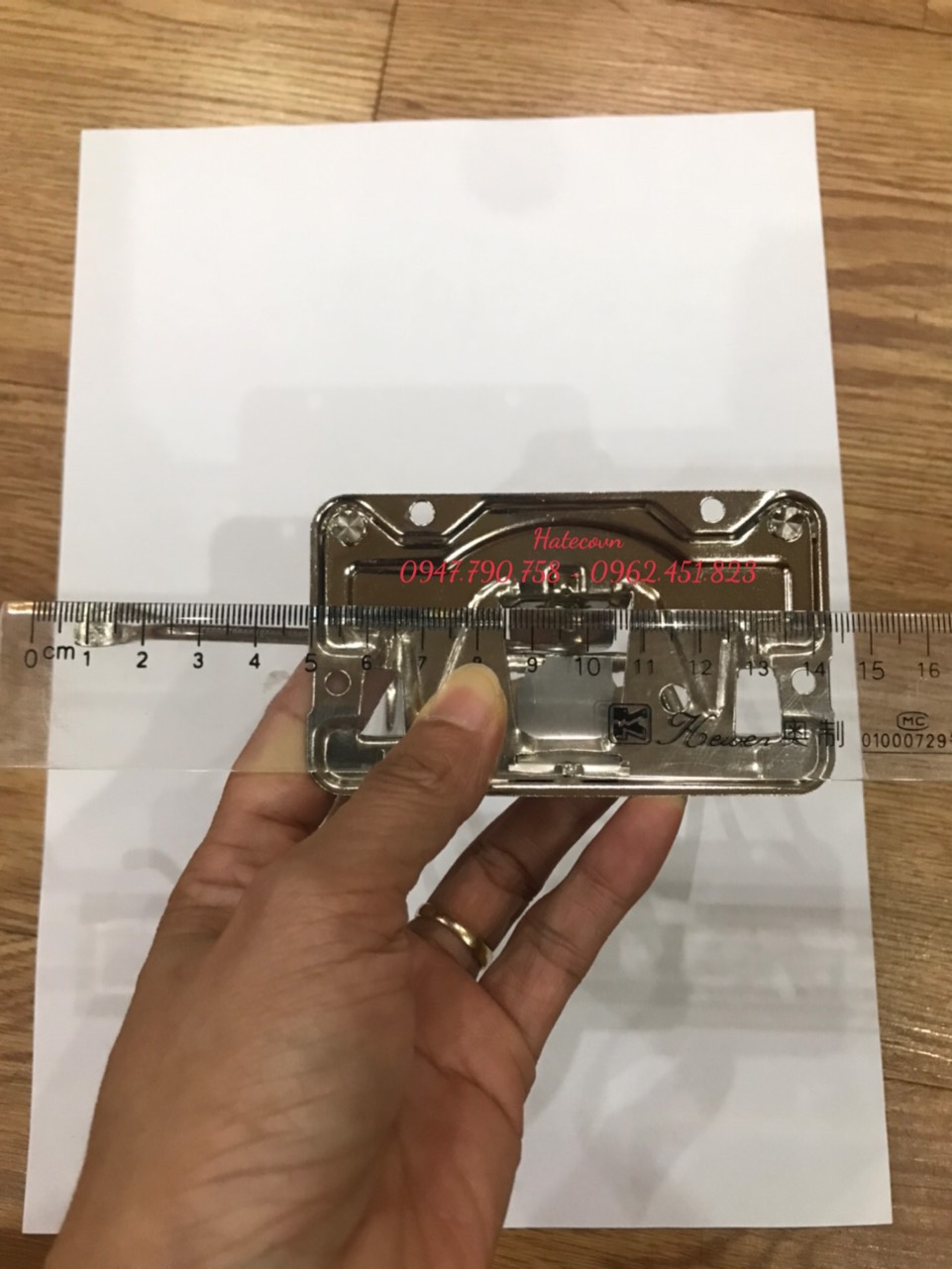 Khóa còng bật 10cm GẮN BẢNG TIN (gồm khóa còng + nẹp còng)