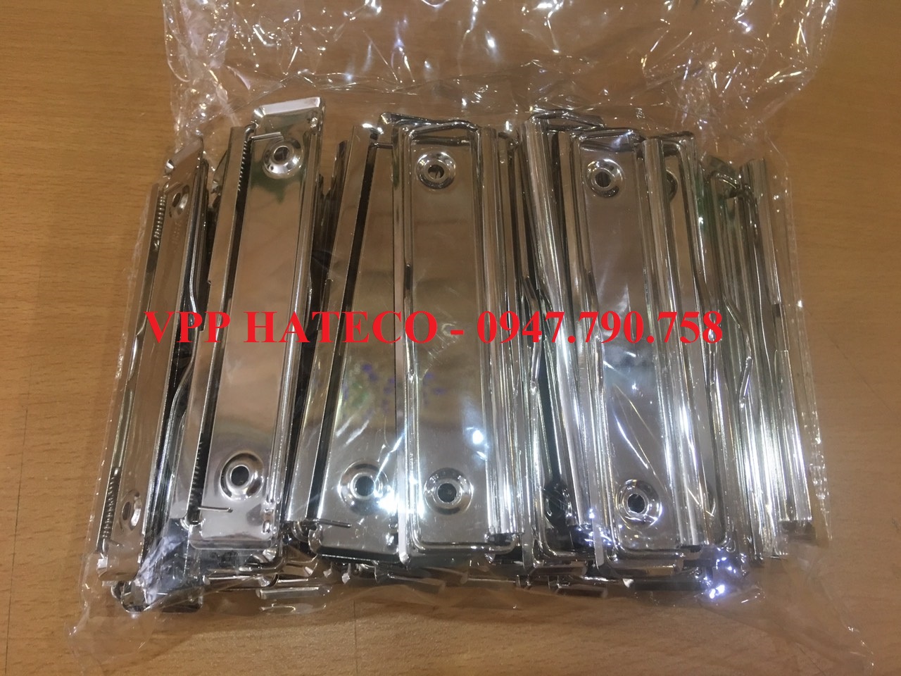 Khóa trình ký trơn - Kẹp trình ký (hàng cao cấp, đẹp, sáng bóng)- Gắn bảng tin