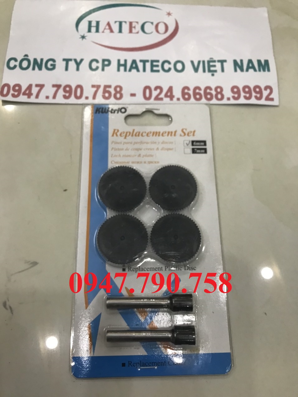 VỈ 2 BỘ LƯỠI DAO ĐỤC LỖ KW-TRIO 9550 (300 TỜ - 2 LƯỠI DAO + 4 ĐẾ NHỰA) - LƯỠI ĐỤC LỖ HÀNG CHÍNH HÃNG