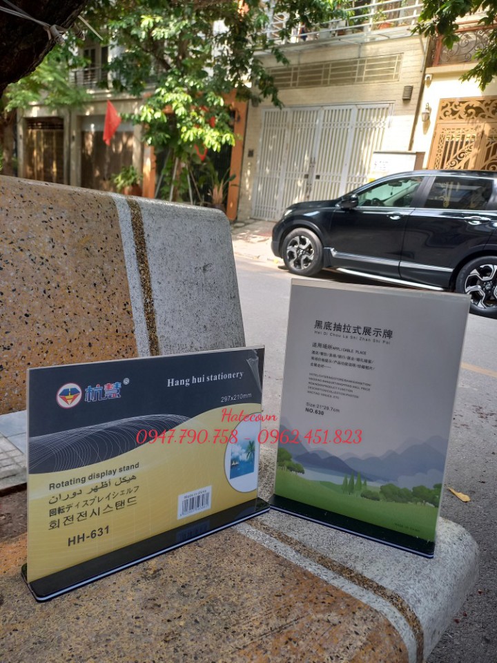 Menu mica A4 NGANG SN trong suốt (đế đen) - stander để bàn-  Menu mica để bàn KHỔ NGANG