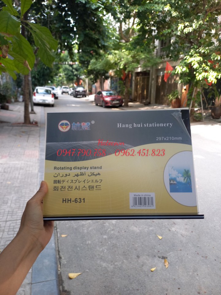 Menu mica A4 NGANG SN trong suốt (đế đen) - stander để bàn-  Menu mica để bàn KHỔ NGANG