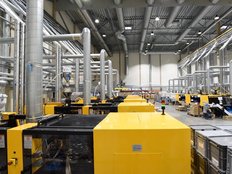 Dây chuyền sản xuất tại nhà máy Aquaphor