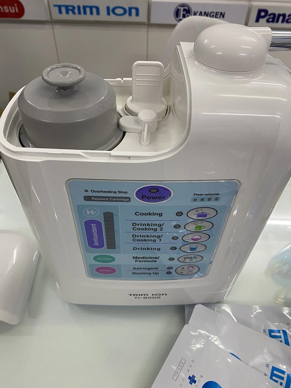 Lõi lọc được thiết kế nằm gọn bên trong máy TI9000 đẹp mắt