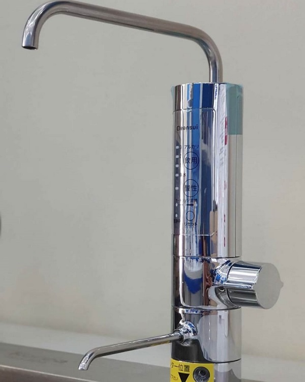 Vòi nước có thể xoay120 độ