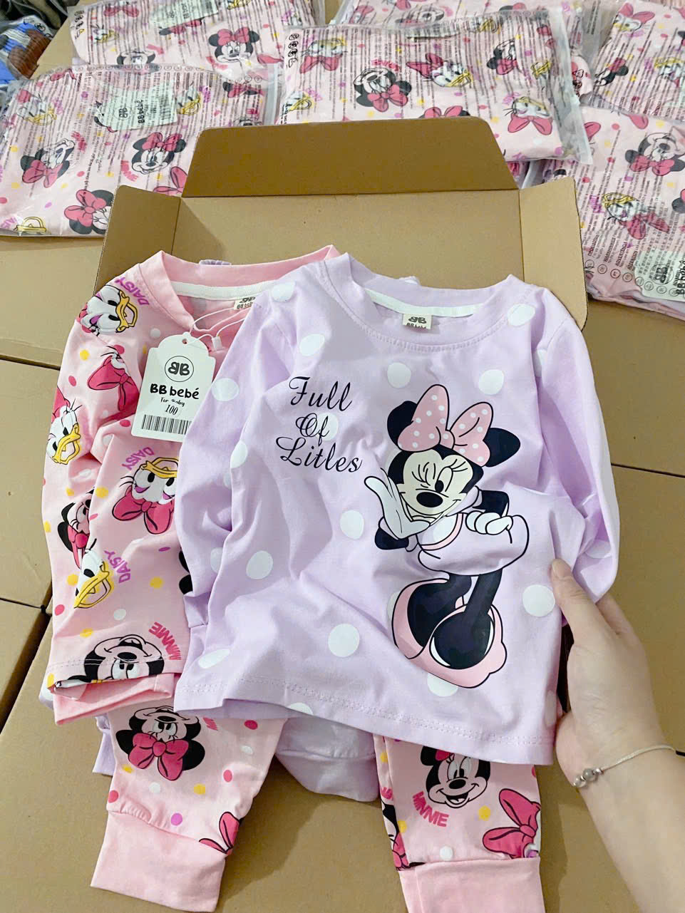 SET 2 BỘ MICKEY DÀI TAY CHO BÉ GÁI