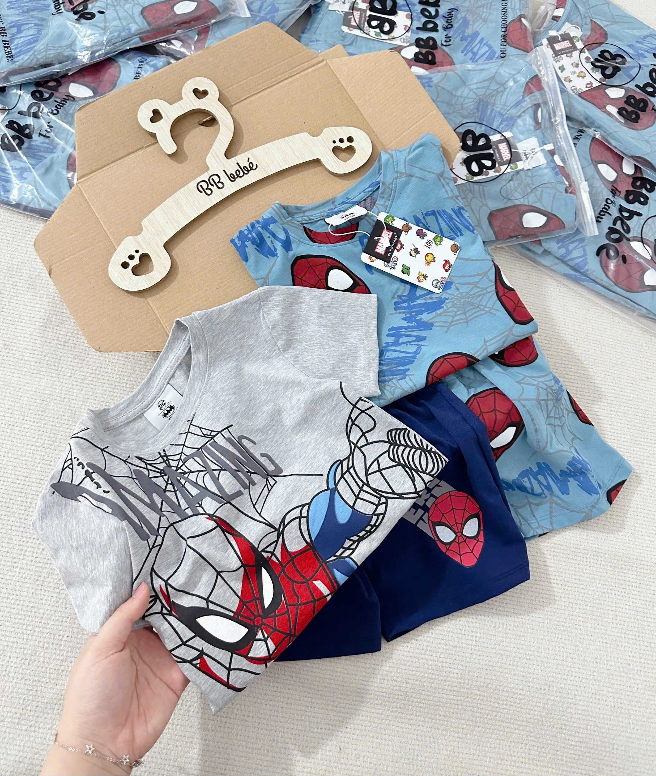 SET 2 BỘ NHỆN BÉ TRAI – SIÊU XINH VÀ NAM TÍNH, CỰC THOẢI MÁI